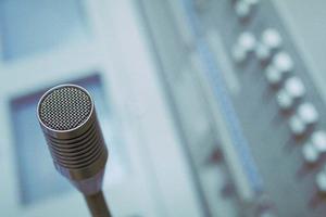 会議用マイクに必要な条件について