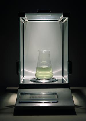 精密打ち抜き加工を専門にしています